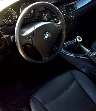 Clean Premium BMW 320d