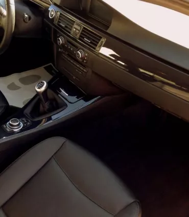 Clean Premium BMW 320d