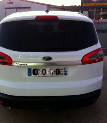 Clean Premium Ford S-Max