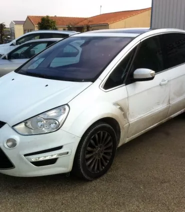 Clean Premium Ford S-Max